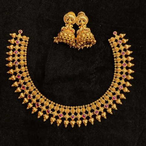 Antique Gund necklace SN004R