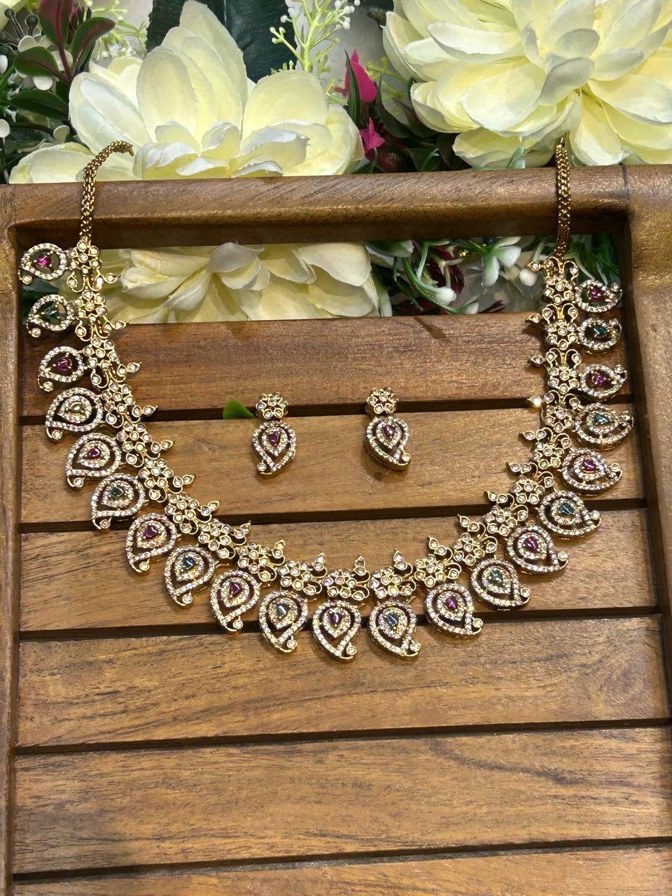 Mojanie Necklaces 008